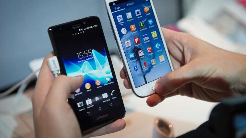 5G standard cushioned declining smartphone sales in 2020