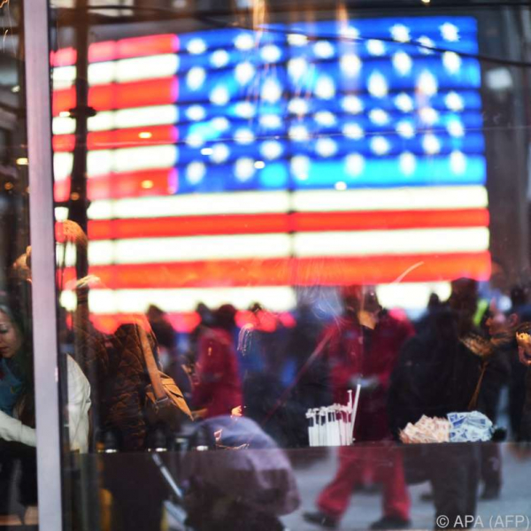 US consumer sentiment improved unexpectedly