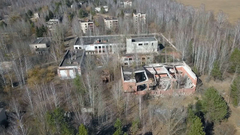 Belarusian Chernobyl: the land is alive and dead