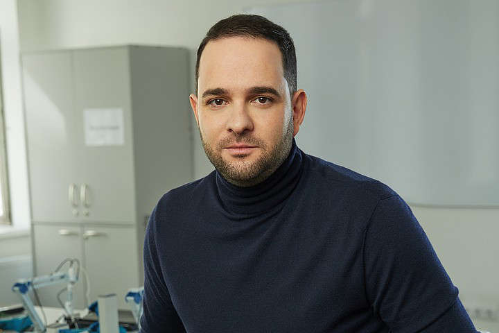 Rector of the RCTU Alexander Mazhuga: “The departure of scientists from Russia is a problem for national science