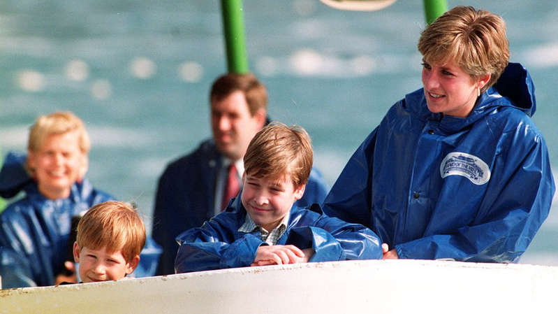 William and Harry will unveil a monument to Princess Diana. Will the monument help them reconcile?