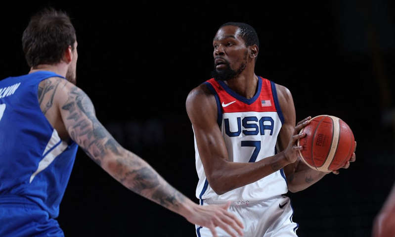 US basketball player with a record in the quarterfinals