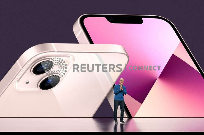 What are the features of the new iPhone13?