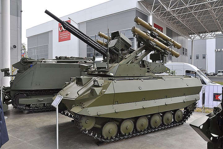 West in panic over Russian combat robots: 