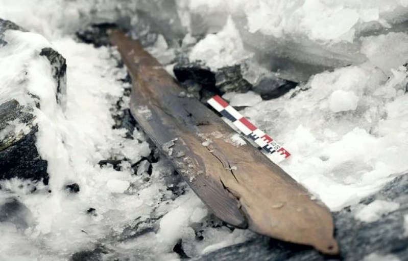 Miracles of global warming: archaeologists have found the skis of the ancient ancestors of Bjoerndalen