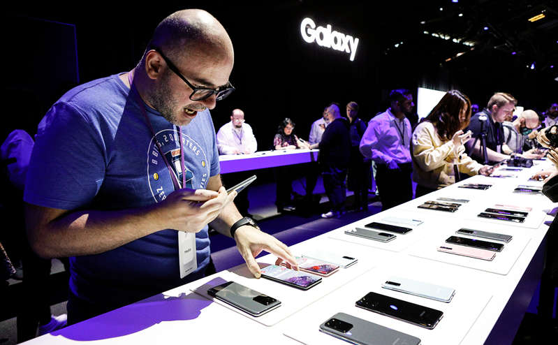 The court decided to ban Samsung from selling 61 models of smartphones in Russia