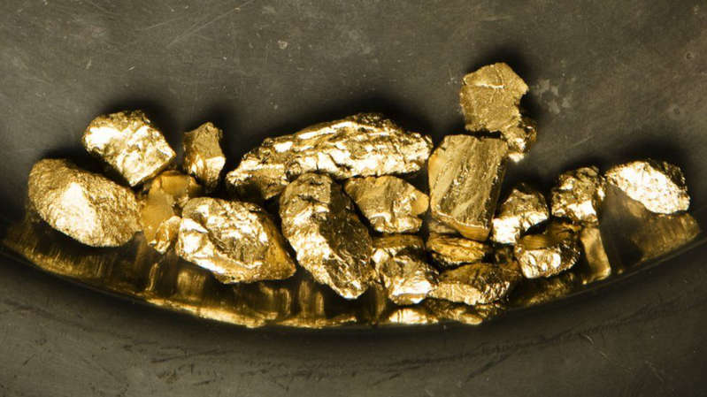 Britain will mine gold from discarded smartphones and laptops