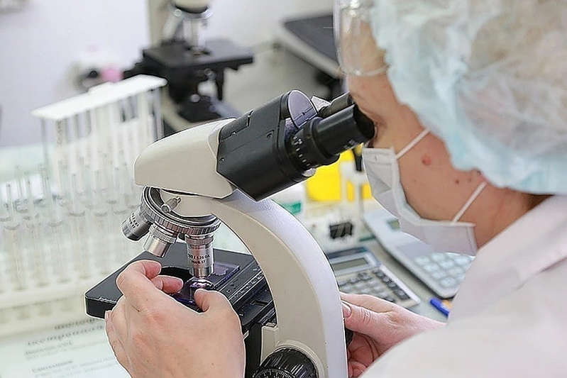 An immunologist assessed the danger of a new strain of coronavirus AY.4.2