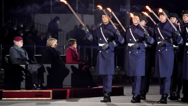  Angela Merkel has officially said goodbye to the chancellor's office 