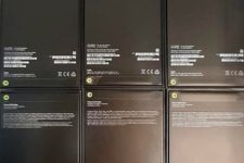  Like a ninja turtle: a Ukrainian brought six iPhones strapped to the body from the UAE 