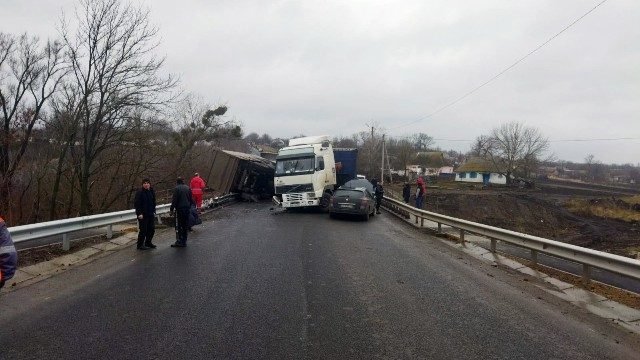 In Cherkasy area collided two trucks and a car. The road is blocked 