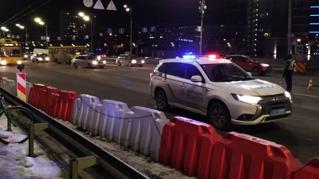  Mining is possible: the Paton bridge was urgently blocked in Kiev 