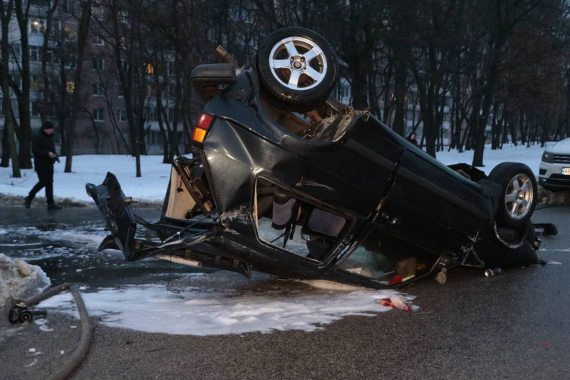  People were cut out of a licked car: an accident occurred on the highway in Dnipro 