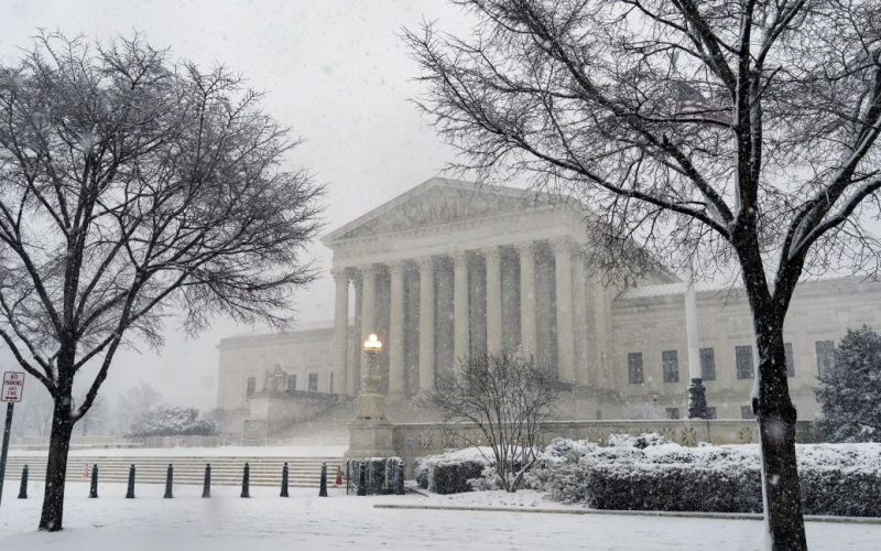The US was covered by a snow storm: five people died, there were hundreds of accidents 