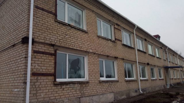 Aggravation in Donbass: occupiers shell hit the courtyard of the Lyceum, in which there were 30 students