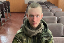 They asked for diesel fuel: in the Kharkiv region, two Russian military men came to the police themselves