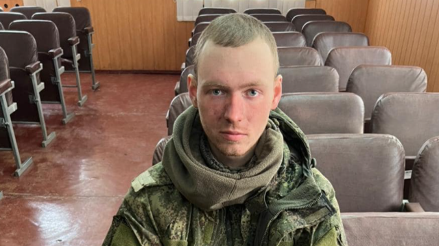 They asked for diesel fuel: in the Kharkiv region, two Russian military men came to the police themselves