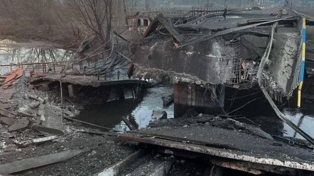 In the Kiev region, the Armed Forces of Ukraine stopped the enemy forces at the turn of the Teterev River: the bridge was destroyed