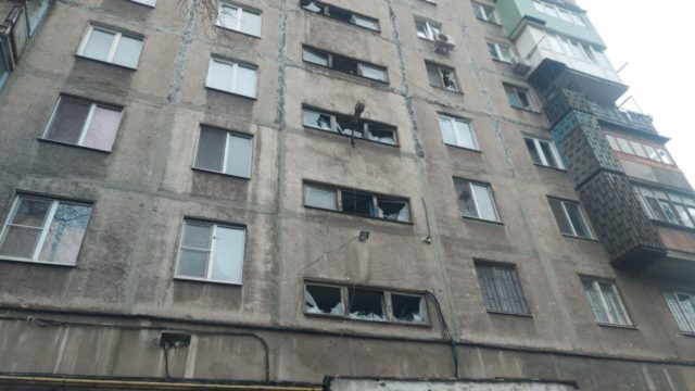 Several houses and a school were damaged: Russian invaders shelled Mariupol