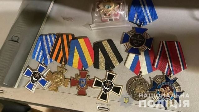 TNT checkers, Stalin and icons: an armed admirer of the “Russian world” was detained in Kyiv