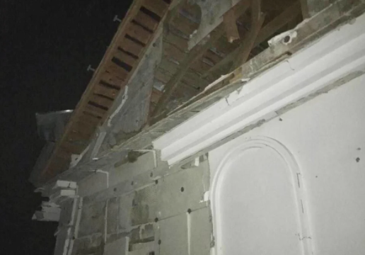 Russian troops shelled the Svyatogorsk Lavra, which houses more than 500 refugees