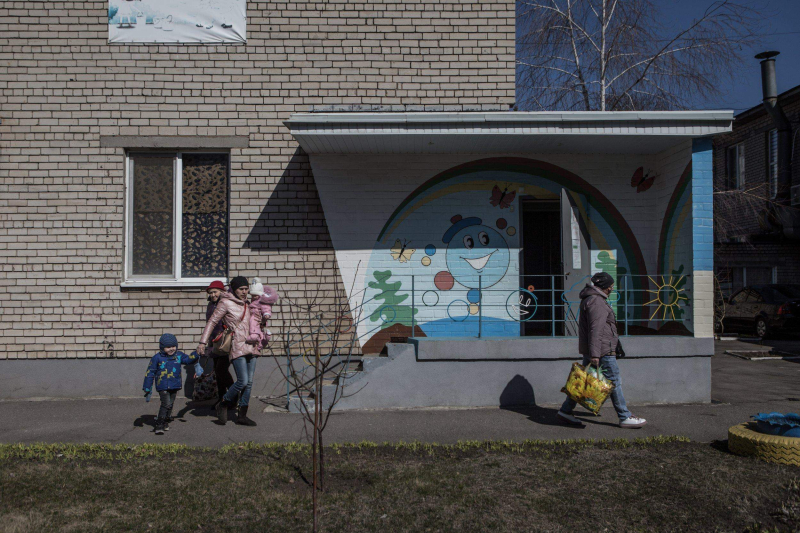 Death and war: how to talk to children on the most painful and delicate topics