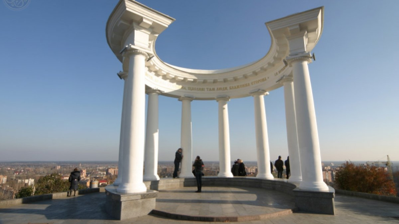 v-poltavskoj-oblasti-vsju-noch-prodolzhalas-trevoga-informacija-o-vzryvah-ne-podtverdilas-666d39b