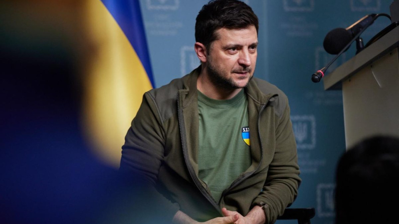 zelenskij-nagradil-rabotnikov-smeny-kotorye-ostavalis-na-chaes-vo-vremja-okkupacii-d122908