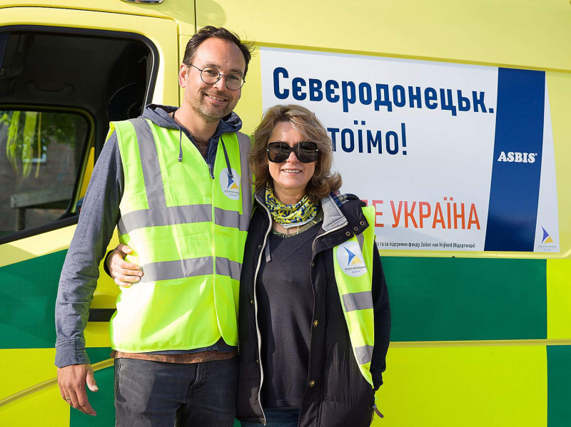 ASBIS handed over 10 more cars to Ukraine ambulance
