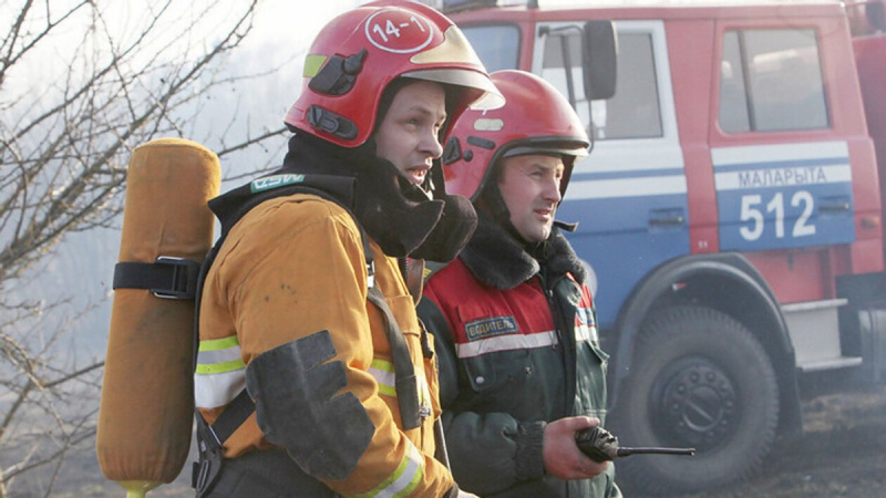 Belarusian rescuers plan to distribute service weapons