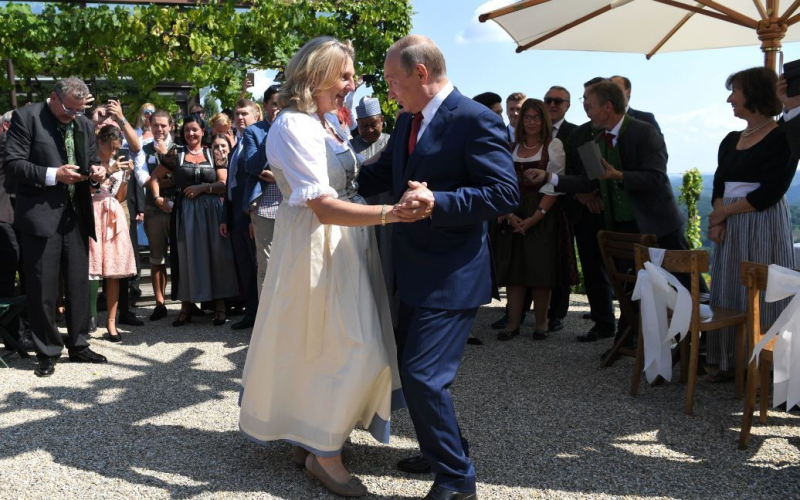 Ex-Foreign Minister of Austria Karin Kneissl resigned from the board of directors of Rosneft