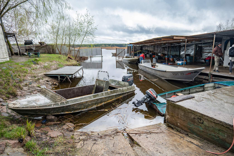 How fishermen from Strakholesye in the Kiev region saved two thousand people from starvation