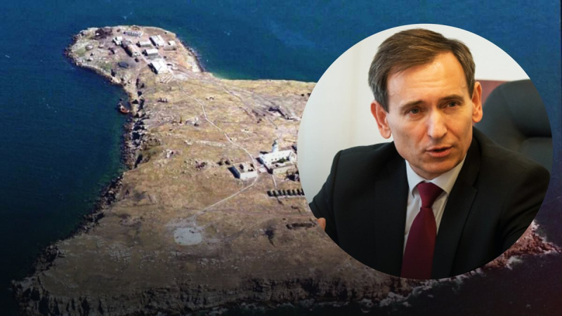 Russia deploys various air defense systems and a surface fleet on Zmeiny, – Venislavsky