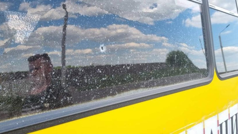 Russians fired again evacuation bus in Lugansk region