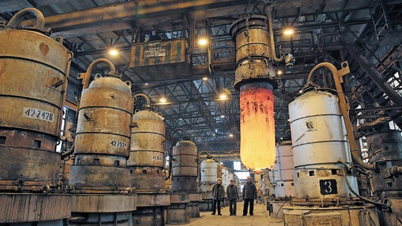 Zaporozhye titanium and magnesium plant, owned by Firtash, was returned to state ownership