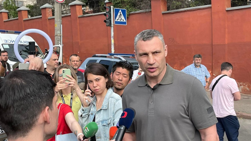 Under people, – Klitschko, may be in the rubble of a house in Kyiv