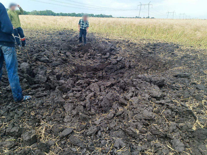 Head of Khmelnytsky OVA showed consequences of the fall of fragments of Russian missiles