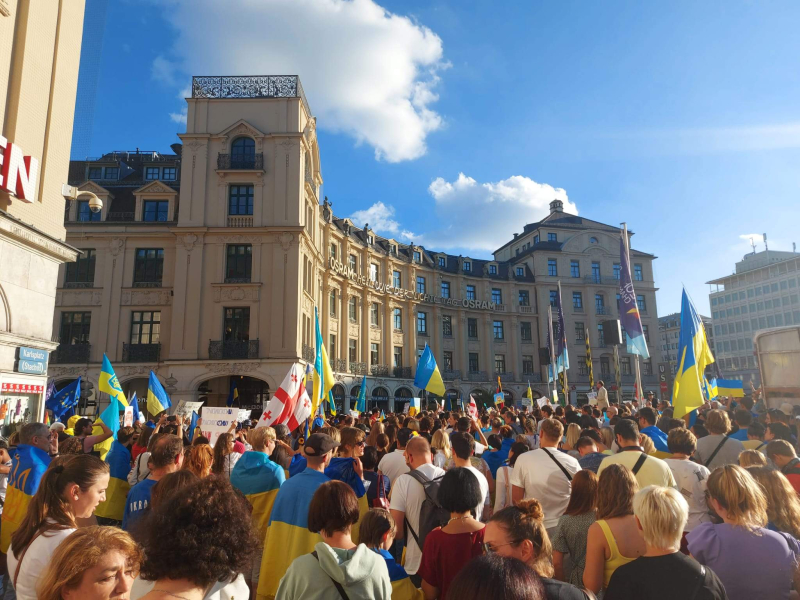 Ukrainians around the world took to the streets on Independence Day