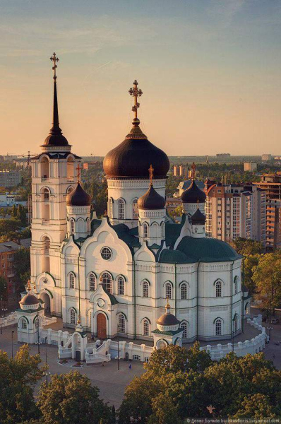 The Gauleiter of Kherson Stremousov fled to Russia, where he settled in a luxury hotel, – activists