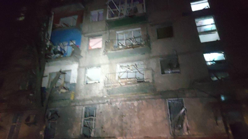 Russians attacked the center of Kramatorsk at night: high-rise buildings were damaged, there were wounded