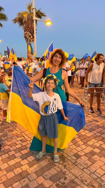 Ukrainians around the world took to the streets on Independence Day