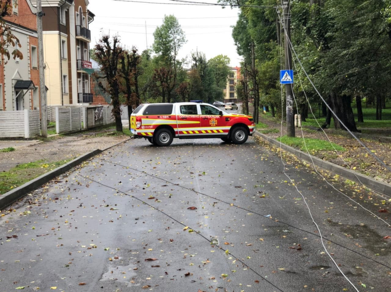 Damaged buildings and trees: bad weather swept across Ukraine