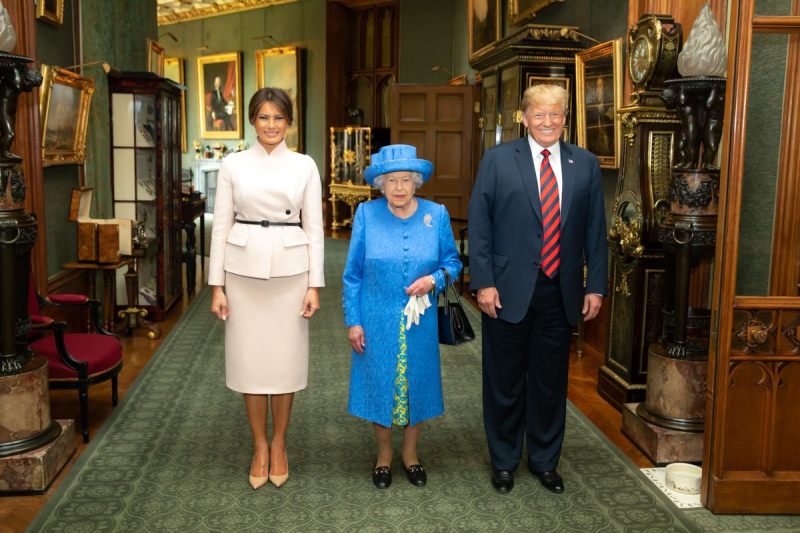 During her reign, Elizabeth II met with 14 US presidents: photos were shown at the White House