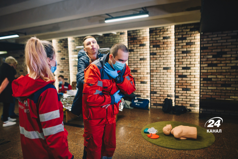 In the Kiev metro they trained to provide medical care: how is it was – photo report of channel 24
