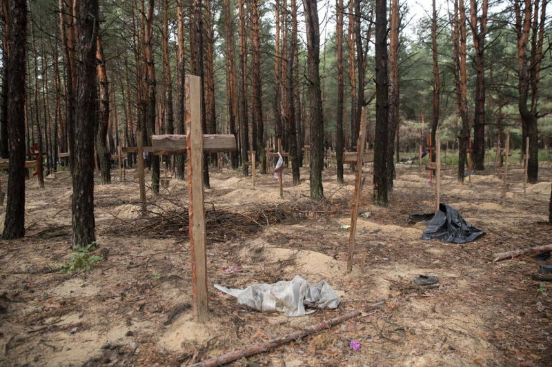 400 bodies found at a mass grave in Izyum: creepy footage