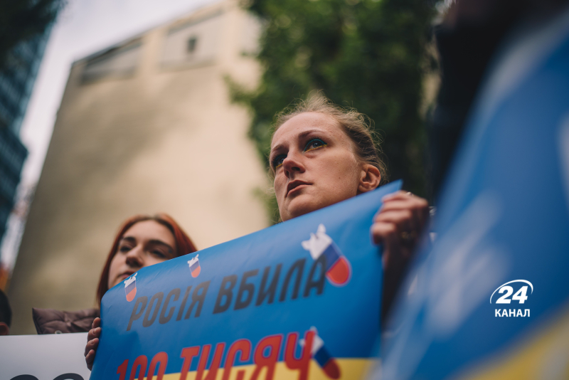Mariupol residents held a rally in Kiev against a pseudo-referendum: a vivid photo report of Channel 24