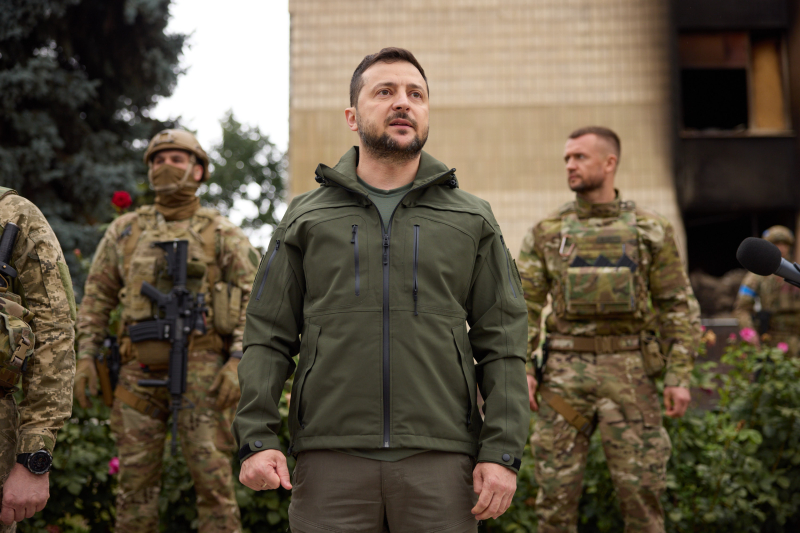 An explosion was heard in Izyum during Zelensky's speech: the president's reaction is amazing