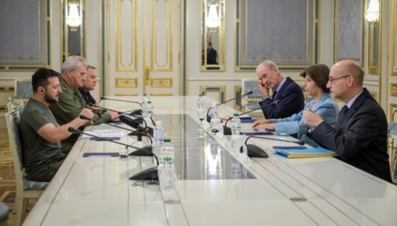 We expect a clear reaction to the pseudo-referenda: Zelensky met with the French Foreign Minister