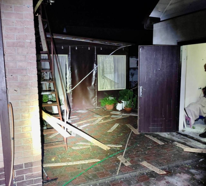 Russians hit Nikopol three times: mutilated houses and gas pipelines, almost 8 thousand families without electricity 