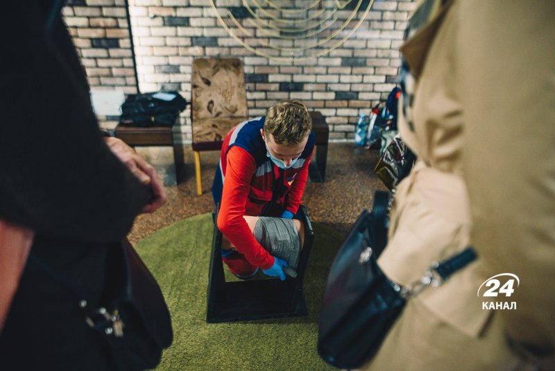They trained to provide medical care in the Kiev metro: how it was – Channel 24 photo report